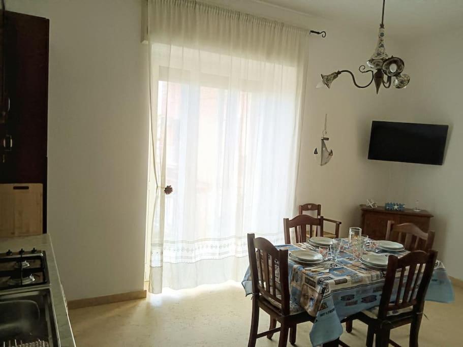 Appartement Fountains' Square à Formia Extérieur photo